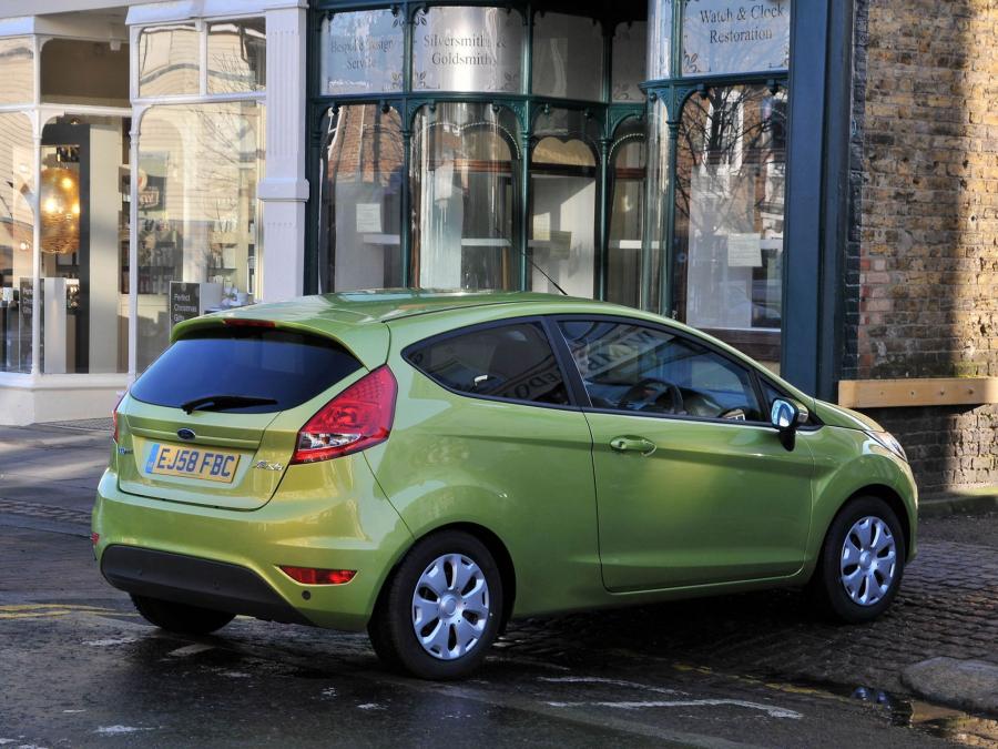  Ford Fiesta ECOnetic 2008 года  (фото 10 из 19)